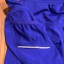 Athleta  2 in 1 shorts size medium. Photo 4