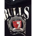 Nba Erin Andrews Chicago Bulls black cropped hoodie Large L  Photo 1