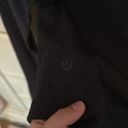 Lululemon  Long Sleeve Photo 2