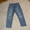 American Eagle  Distressed Mom Jeans size 2 regular Photo 1