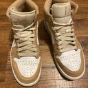 Air Jordans 1 mid “tan gum” Photo 4