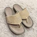 Baretraps  dasie slip on thong sandals tan size 11 Photo 0