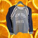 5th & Ocean MLB New York Yankees  Sweatshirt 100% Cotton Size Small Photo 2