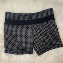 Lululemon  Athletica Groove Short R - TGRX/BLK - Size Small Women’s Biker Shorts Photo 1