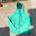 Patagonia Women’s  GorTex rain jacket size M . Photo 0