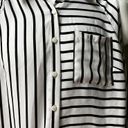 Valerie Stevens Women’s Top Black White Striped M Cold Shoulder Shirt Valarie Stevens 310601‎ Photo 2