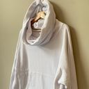 Z Supply  Women's XL Long Sleeve Oversized Hood Cropped White Hoodie Sweatshirt Photo 9