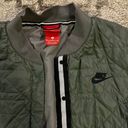 Nike Windbreaker Jacket Photo 1