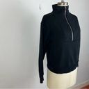 Everlane  The Track Half Zip in Black Photo 3