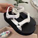 Teva Platform s Photo 0