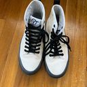 Vans White platform high top  size 7.5 Photo 3