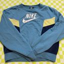 Nike Cropped  Crewneck Photo 1