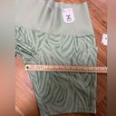 Xersion  Quick Dry Plus Bike Short Size 1X New Green Zebra Photo 4