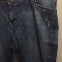 Piper  distressed jeans Photo 4