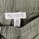 Eliane Rose  Linen Blend Drawstring Waist Cropped Capri Pants - Size 6 Photo 3