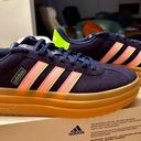 Adidas  VL Court Bold. Navy and Pink. BNIB. Size 10. Photo 0