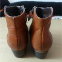 Clarks  Maypearl Fawn Ankle Round Toe Brown Boots Size 7.5 Photo 98