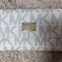 Michael Kors Wallet Photo 0