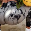 Seamless Tie Dye Leggings Photo 1