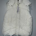 Bershka Oversize nylon puffer vest with hood Photo 3