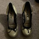 DKNY  gold pavlova metallic heels 8 Photo 1