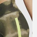 Nike NWT Women's  Dri-FIT One Luxe Mid-Rise Printed Training Leggings Green Volt Photo 5