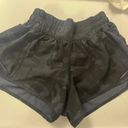 Lululemon Hotty Hot Short 2.5” Black Size 0 Photo 0