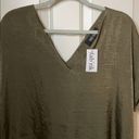 fab'rik Fab’rik Willa Satin Vneck blouse green M NWT Photo 3