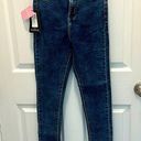 Pretty Little Thing  Washed Indigo 5 pocket skinny jeans Photo 0