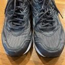 Mizuno  wave 20 D Women’s 11.5 sneakers. MSRP 140 like new Photo 10