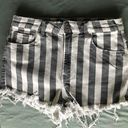 ZARA Stripe Patterned High-Waisted Shorts Photo 0