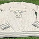 Nba  Chicago Bulls Vintage Womens White Logo Sweatshirt Medium Photo 0