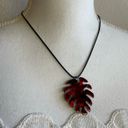 Monstera red acrylic leaf necklace Photo 5