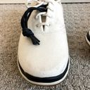 Skechers NWOT- Sketchers GoGolf Ivory with Navy Blue Detail Golf Shoes Size 8 Photo 3