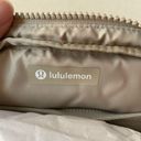 Lululemon Everywhere Large Belt Bag 2L Wunder Puff - Trench Photo 8