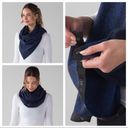 Lululemon  Vinyasa Scarf Jacquard Black Jet Stream Photo 1