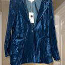 Dear John  WYLIE CRIMPED VELVET BLAZER IN EMERALD BLUE Photo 2