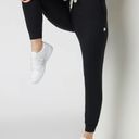 Vuori Performance Joggers in Black Heather Photo 2