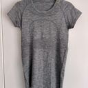 Lululemon NWOT  Swiftly Tech Short Sleeve Crew Heathered Slate 8 Photo 1