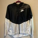 Nike Windbreaker Photo 0