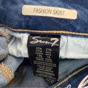 Seven7  Jean Skirt Embroidered Flowers Size 14 NWT Photo 2