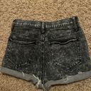 SO washed black jean shorts  Photo 2