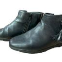 Comfortview  Angelia Black Faux Leather Ankle Bootie - Size 7.5 Photo 0