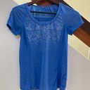 Lululemon  run: wild short sleeve size top size 4 heathered porcelaine blue Photo 0