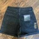 Silver Jeans NWT  Black Sure Thing Hi Rise Long Shorts 28 Photo 6