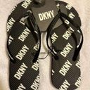 DKNY  Womens Madi Rubber Thong Flip-Flops Photo 0