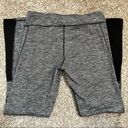 Andrew Marc  Performance Grey Leggings Size Small Photo 5