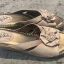 Life Stride NWB  Womens Floral Wedge Slide Size 9 Beige Photo 0