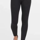 Spanx NWT  The Perfect Pant Ankle Piped Skinny Classic Black Size Medium Petite Photo 3