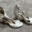 DKNY  women shoes heels cream/light grey open toe size 8 Photo 0